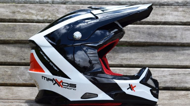 Conheça os capacetes Mattos Racing