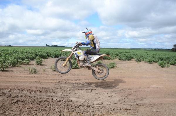 Cristhiano Pressi (Bianchini Rally/Power Husky) &eacute; Campe&atilde;o do Rally Minas Brasil na MT1 (SProduction)