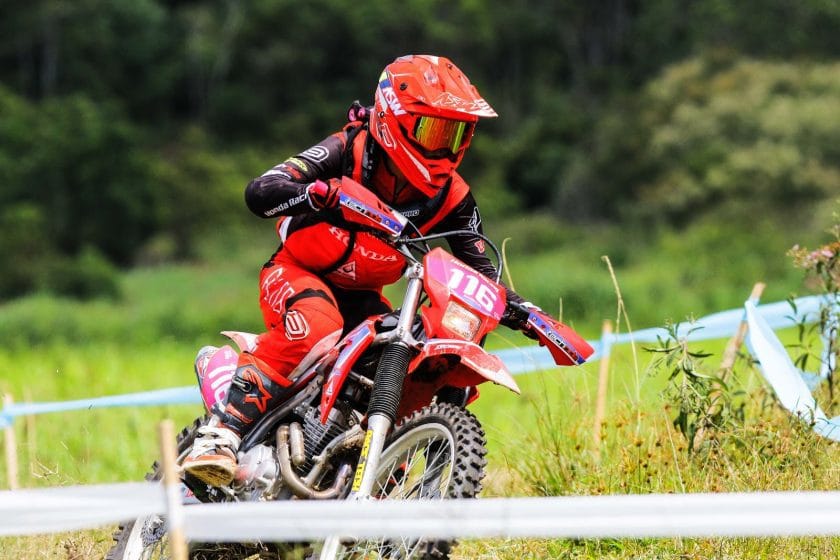 Honda Racing inicia Brasileiro de Enduro FIM com vit&oacute;rias