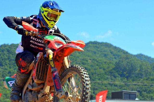 Vit&oacute;ria dupla para a Edgers Factory Team na estreia do Brasileiro de Enduro