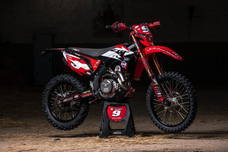 Conheça a moto que disputará o Mundial de Enduro com os pneus Borilli Racing do Brasil