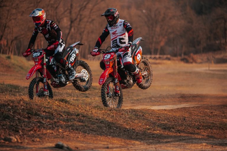 Equipe S2 MotorSport o time de Crivilin no Mundial de Enduro está pronto para temporada