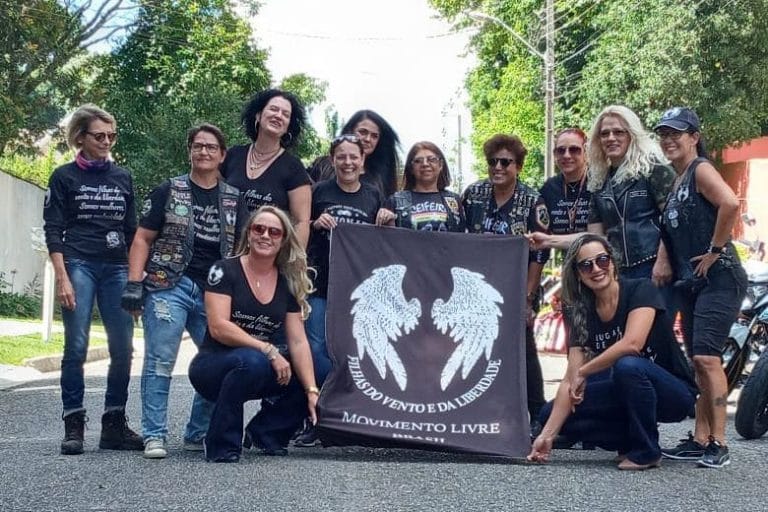 Federação Paranaense de Motociclismo apoia ação no Dia Internacional da Mulher