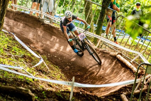 Argentina Paula Quiros e Brasileiro Henrique Avancini s&atilde;o campe&otilde;es do contrarel&oacute;gio na CIMTB Michelin