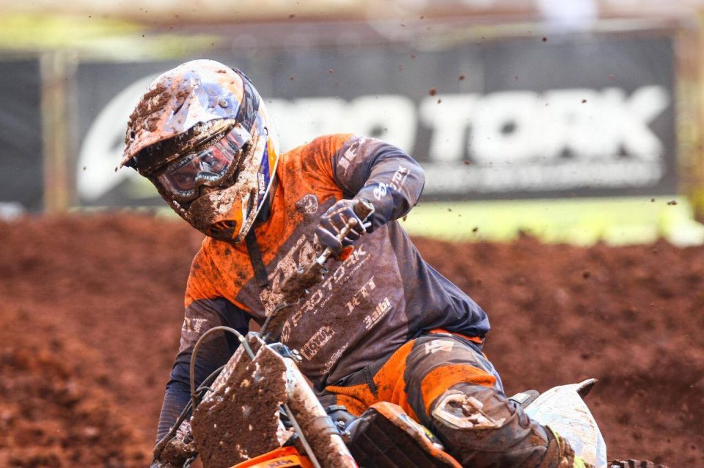 Gustavo Pessoa come&ccedil;a a temporada vencendo pela KTM Brasil, batemos um papo com o piloto para contar mais sobre a nova fase!