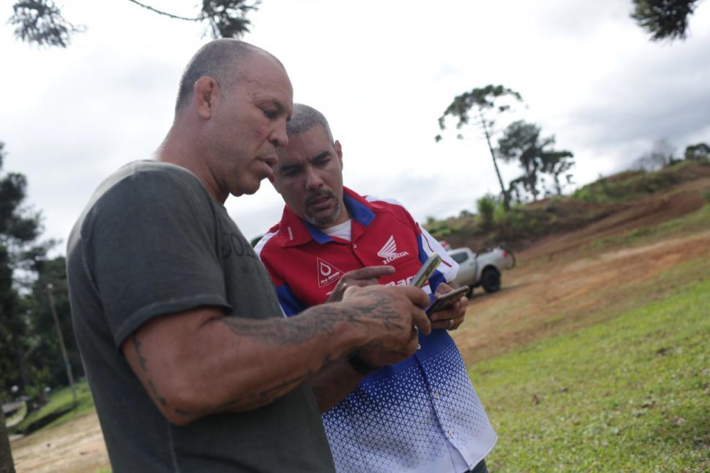 Wanderlei Silva, atleta de MMA, visita o CT Honda Racing