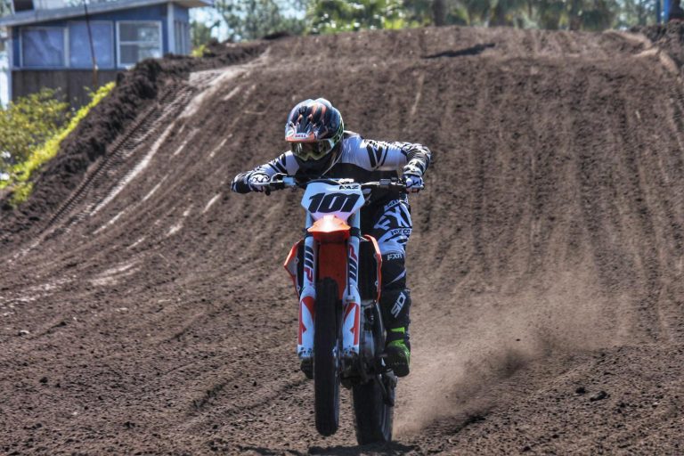 AMA Motocross: Renato Paz fará sua estréia na competição