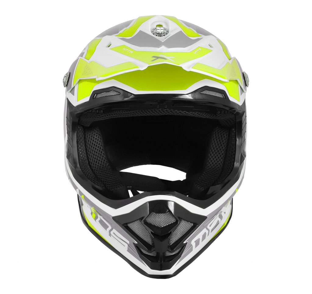 Mattos Racing lan&ccedil;a seu novo capacete MTTR