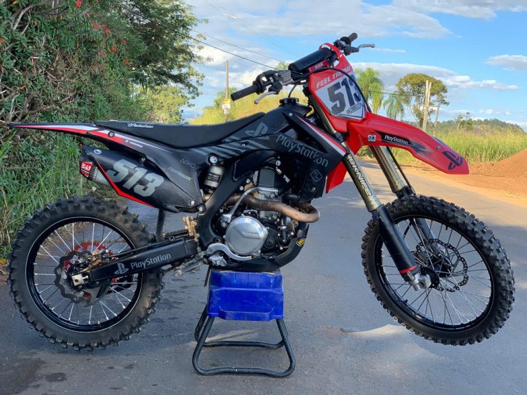 Tatá Pelegrino está RIFANDO sua 450cc de Motocross TOP de linha