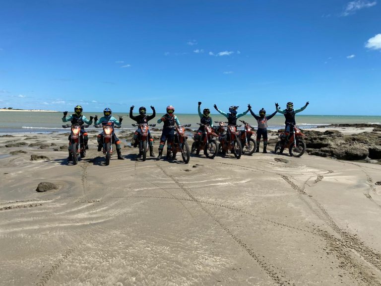 Sekai Moto Expedition realiza expedições e aventuras off-road de moto