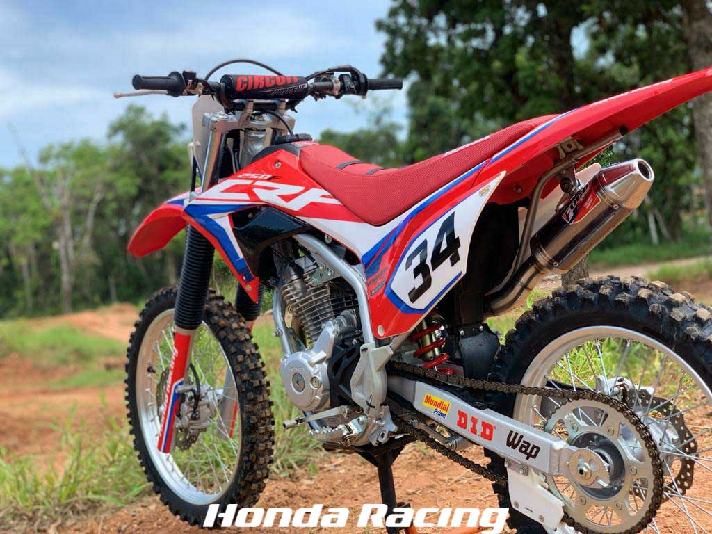 CRF Brasil | Conhe&ccedil;a a hist&oacute;ria da 250F do Lucas Dunka