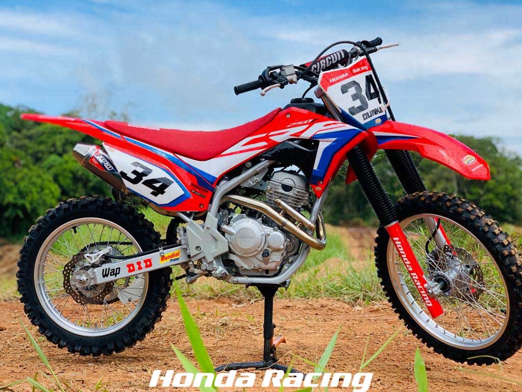 CRF Brasil | Conhe&ccedil;a a hist&oacute;ria da 250F do Lucas Dunka
