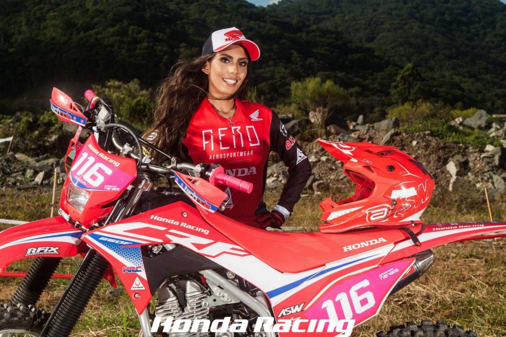 Perfil Honda Racing Rider | B&aacute;rbara Neves