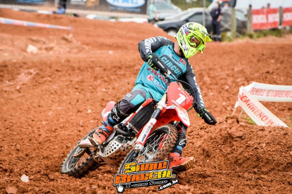Resultados de domingo na 1&ordf; etapa do Brasileiro de Motocross 2020