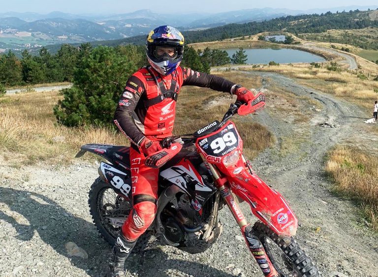 Bruno Crivilin representa o Brasil na abertura do Mundial de Enduro 2020