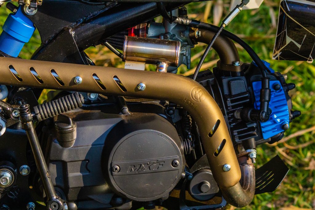 Projeto de Customiza&ccedil;&atilde;o YZF 450 e MXF 125 do piloto de Freestyle Motocross Tat&aacute; Mello