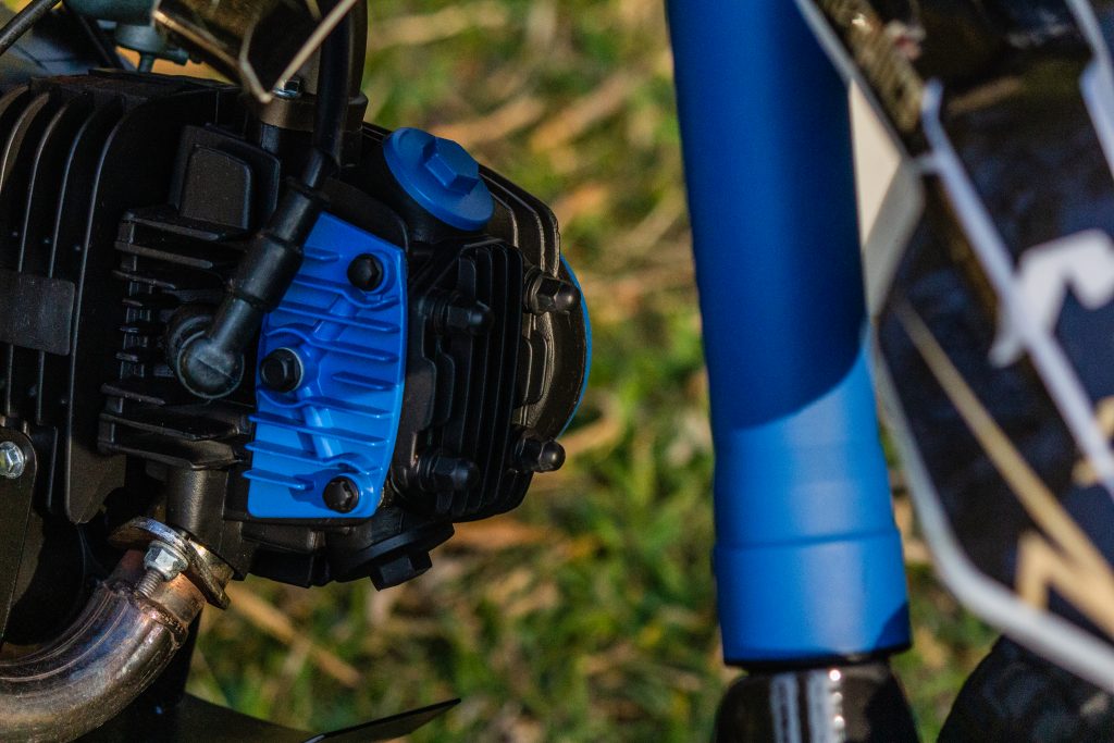 Projeto de Customiza&ccedil;&atilde;o YZF 450 e MXF 125 do piloto de Freestyle Motocross Tat&aacute; Mello