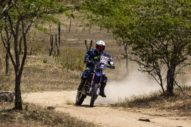 Yamaha Racing: Adrien Metge vence mais uma etapa do Rally RN 1500