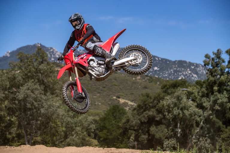 Honda CRF 2021: as importadas 450 em versão R e 250 em versão R e RX já estão disponíveis em pré-venda no Brasil