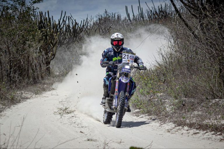 Adrien Metge, da Yamaha, vence segunda etapa do RN 1500