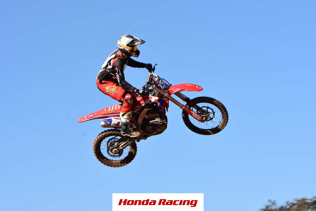 Destaque Amador Honda Racing| Raul Mendon&ccedil;a #156 piloto MotoGerais