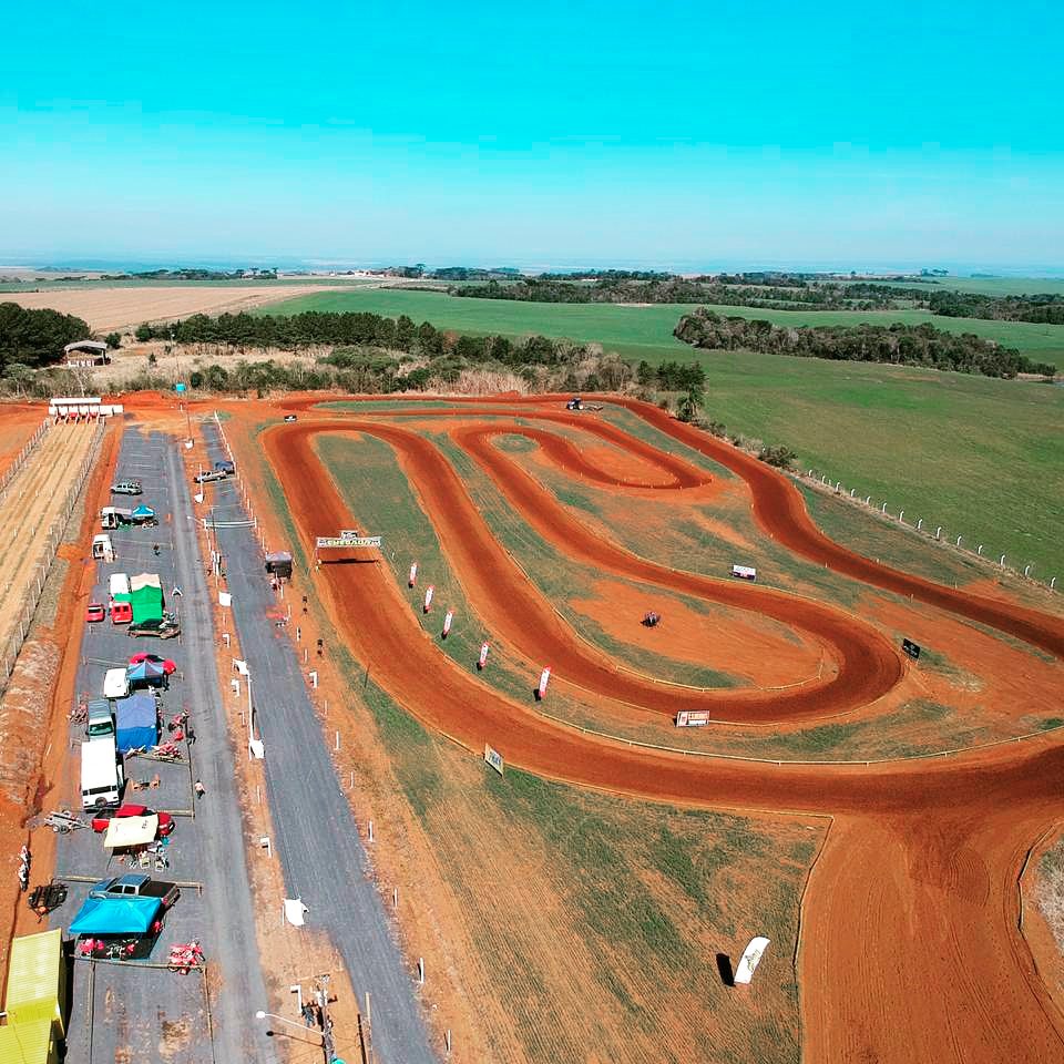 Aque&ccedil;am os motores para a abertura do Paranaense de Velocross