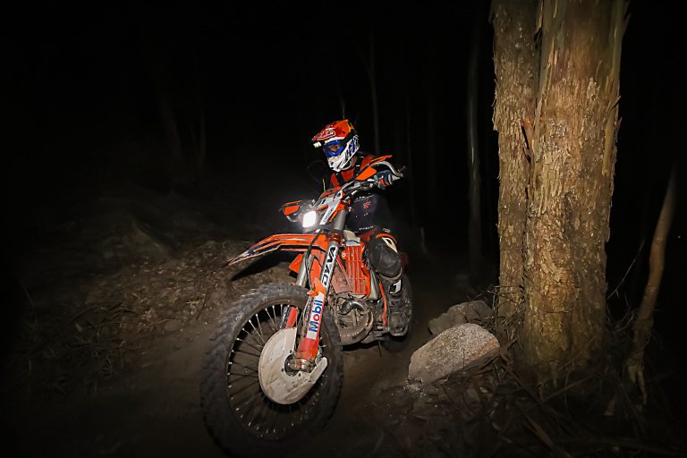 Brasileiro de Hard Enduro: Rigor Rico vence The Night Track