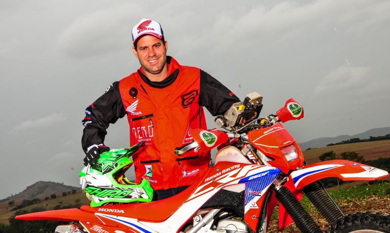 Honda Racing anuncia chegada do piloto Thiago Veloso para o Sertões 2020
