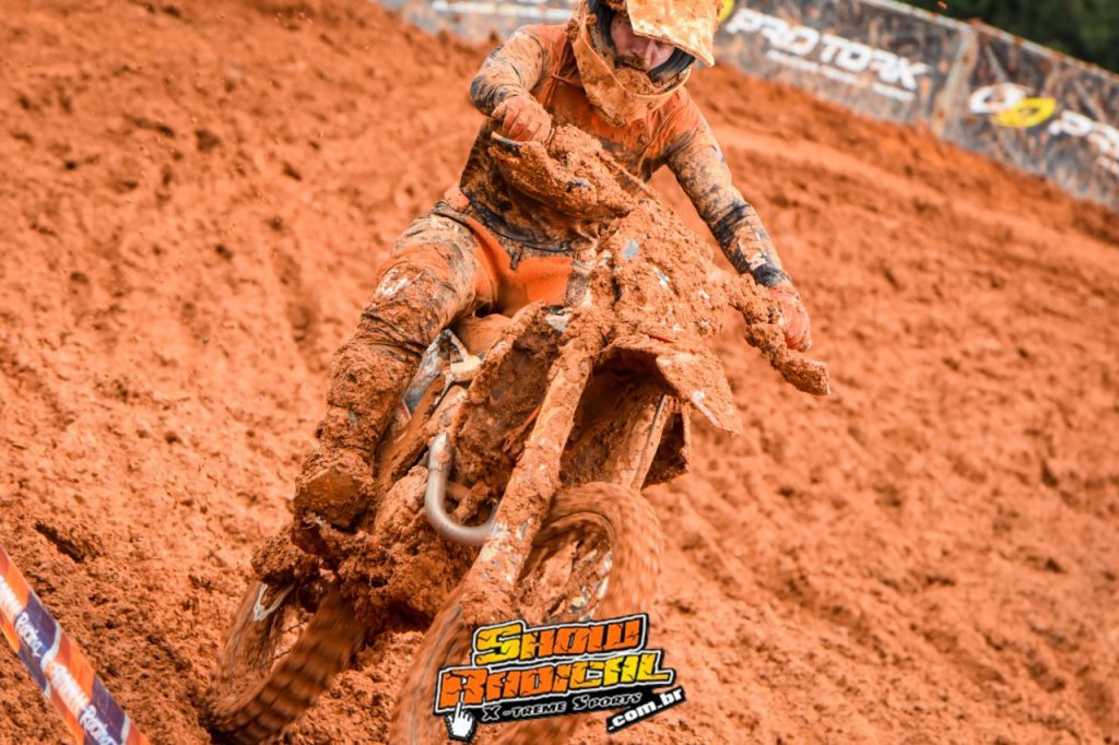 Gabriel Andrigo venceu pela 2&ordf; vez e lidera na cat MX2JR em fim de semana intenso na 2&ordf; etapa do Brasileiro de Motocross