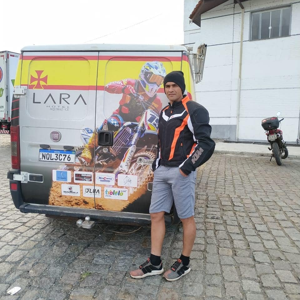 Ajude o tratamento de Diego Juli&atilde;o #41 concorrendo a uma prepara&ccedil;&atilde;o Serginho Suspension