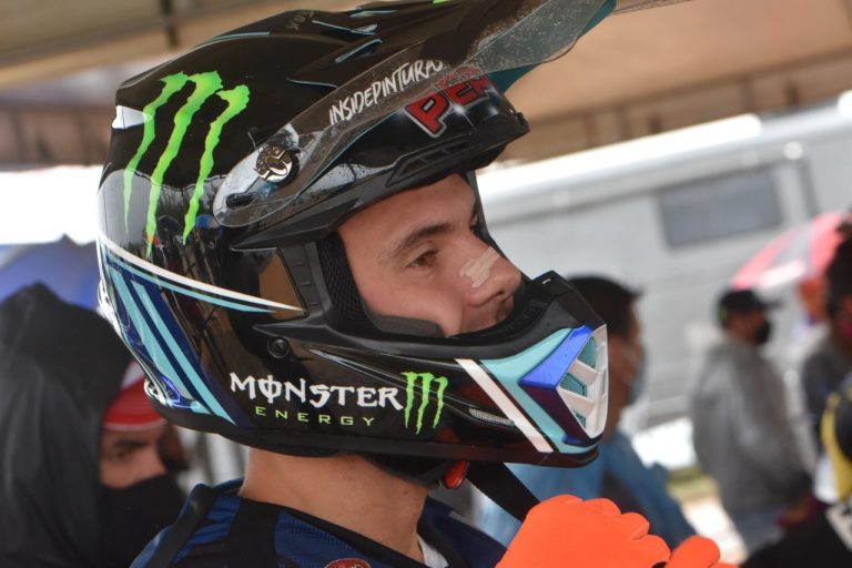 Produtos Inside Pinturas em ação no Brasileiro de Motocross