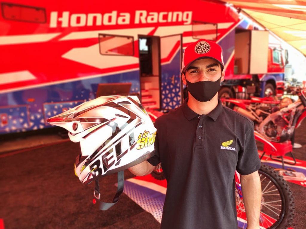 Produtos Inside Pinturas em a&ccedil;&atilde;o no Brasileiro de Motocross