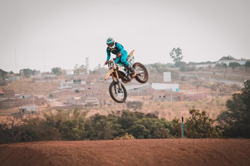 Marcello Leodorico #44 est&aacute; confirmado na BarX Suzuki nos EUA para 2021