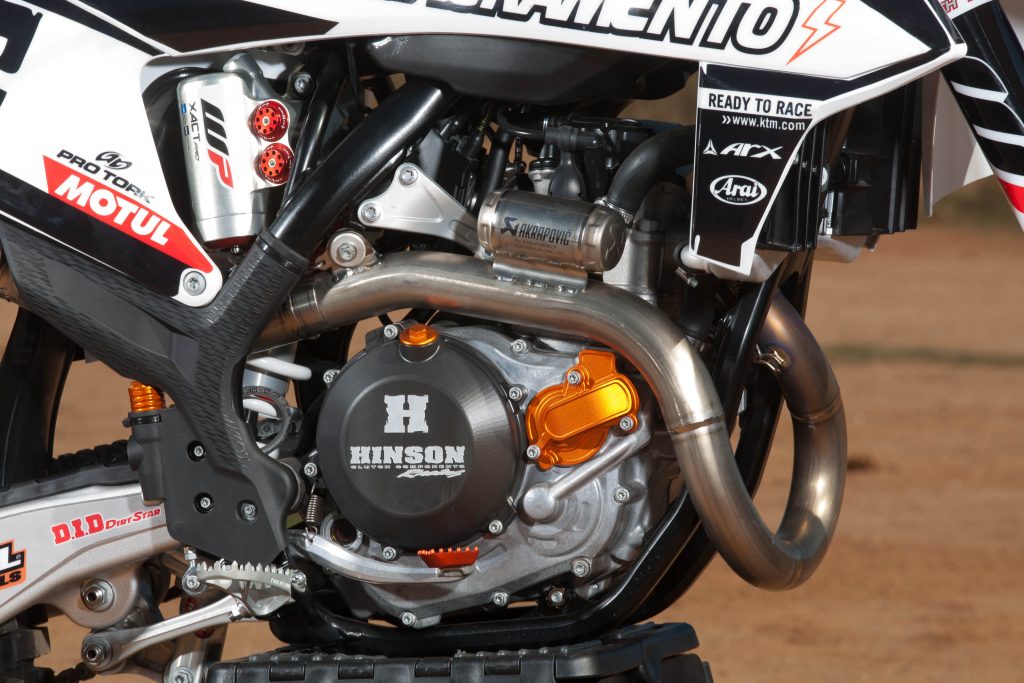 Conhe&ccedil;a a KTM 450 SX-F de 130 Mil Reais