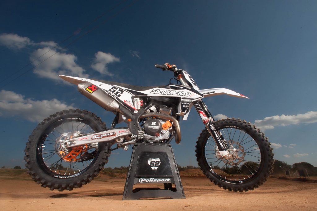 Conhe&ccedil;a a KTM 450 SX-F de 130 Mil Reais