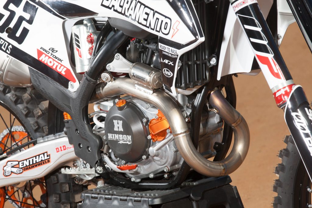 Conhe&ccedil;a a KTM 450 SX-F de 130 Mil Reais