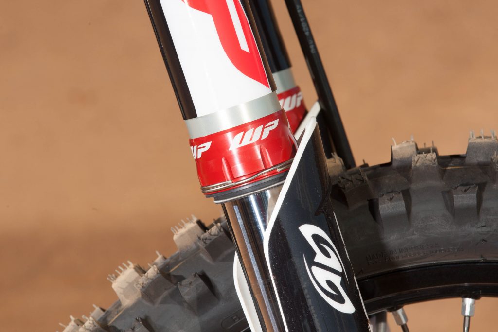 Conhe&ccedil;a a KTM 450 SX-F de 130 Mil Reais