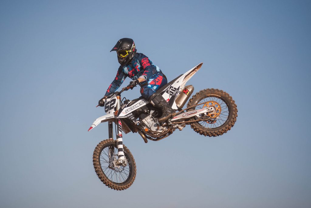 Conhe&ccedil;a a KTM 450 SX-F de 130 Mil Reais