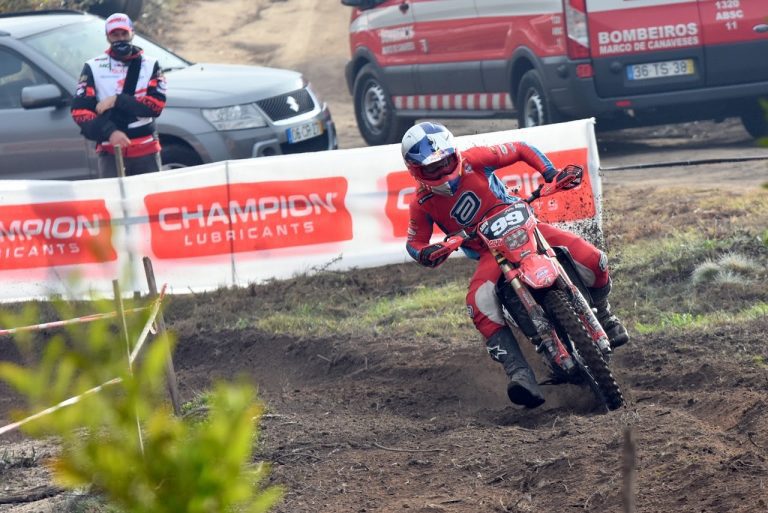 Bruno Crivilin sobe ao pódio mais uma vez no Mundial de Enduro em Portugal