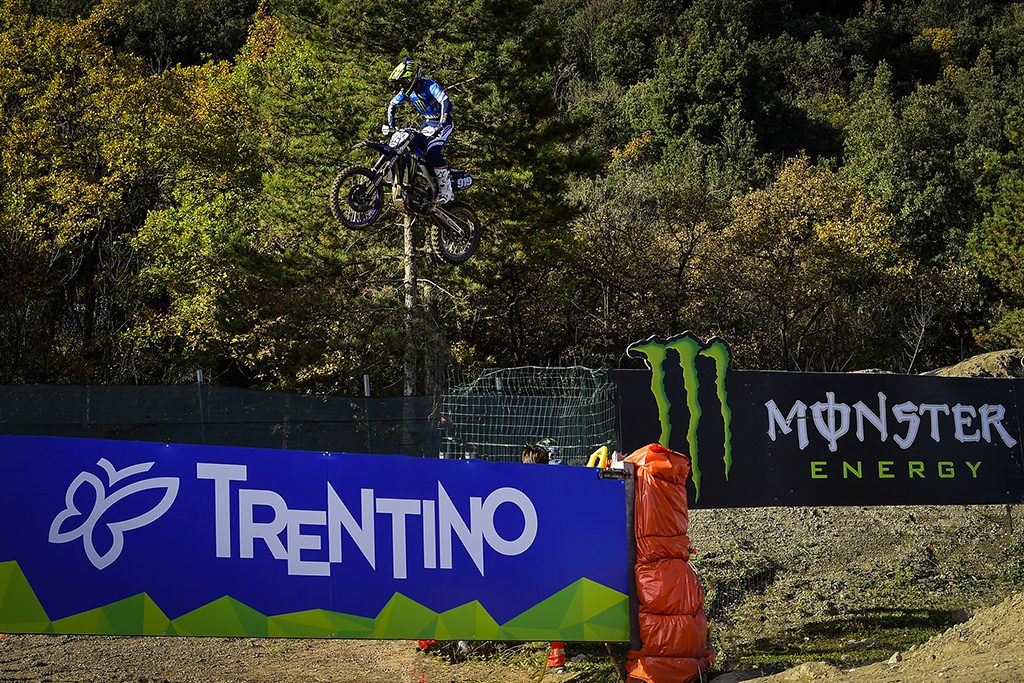 Mundial de Motocross: Tim Gajser e Ben Watson vencem a rodada final da competi&ccedil;&atilde;o