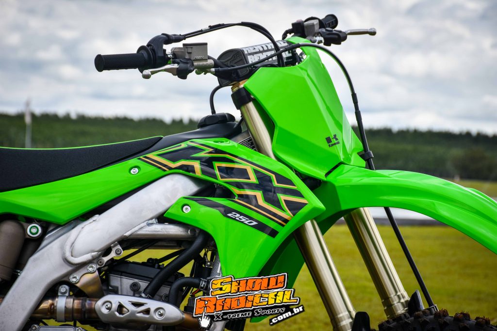 Test Ride Show Radical na linha 2021 da Kawasaki Brasil
