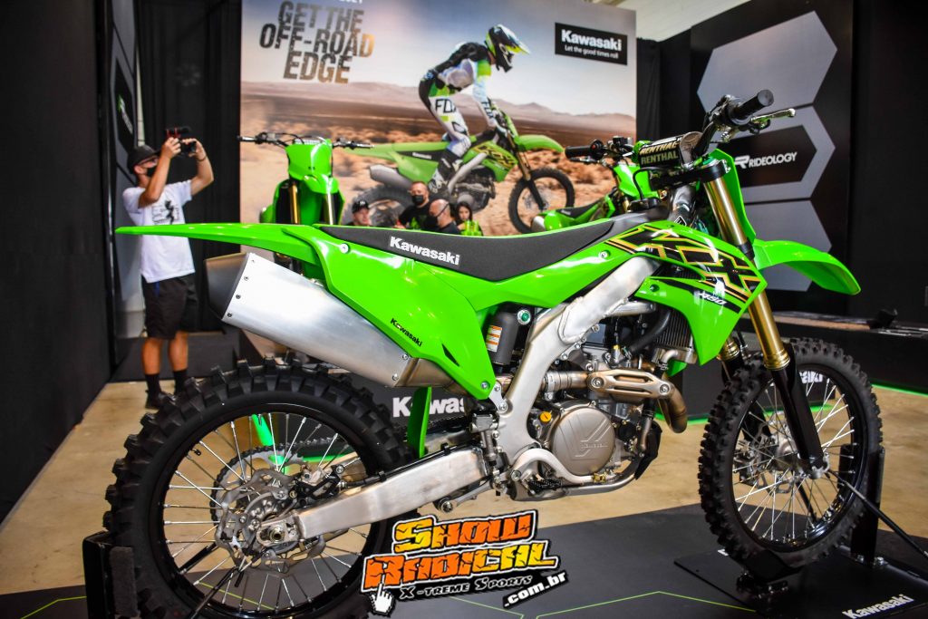 Test Ride Show Radical na linha 2021 da Kawasaki Brasil