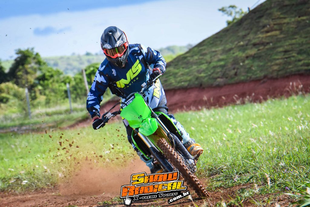 Test Ride Show Radical na linha 2021 da Kawasaki Brasil