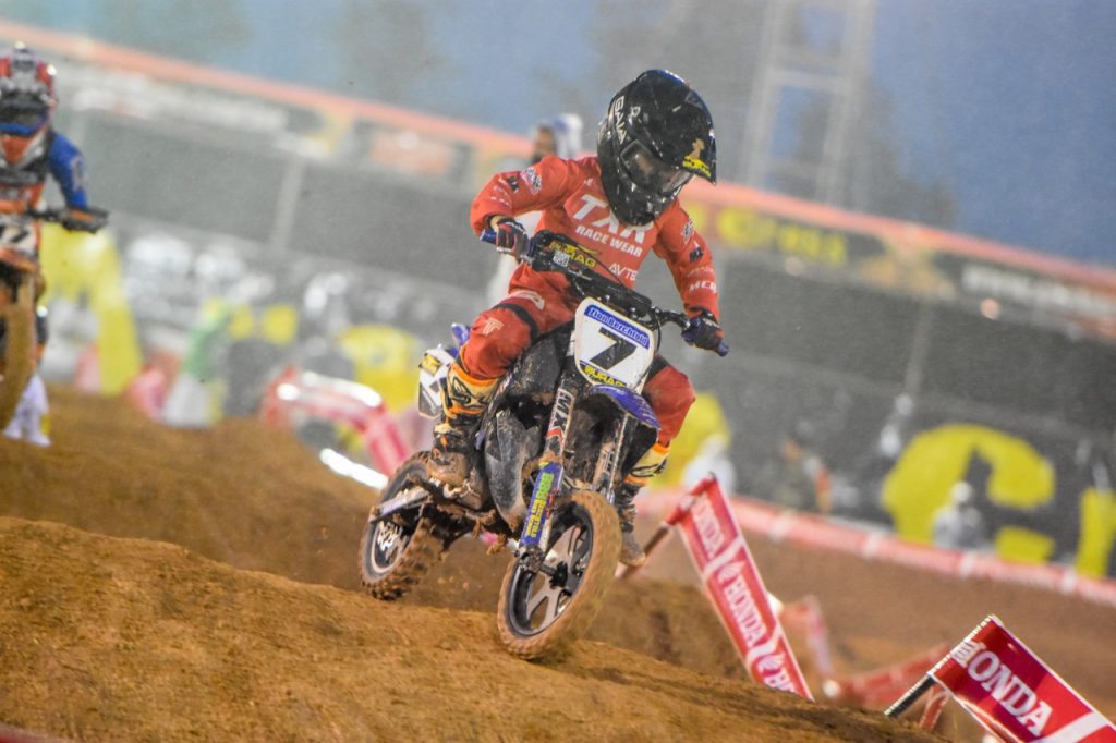 Paulo Alberto vence as duas baterias e &eacute; campe&atilde;o do Arena Cross 2020