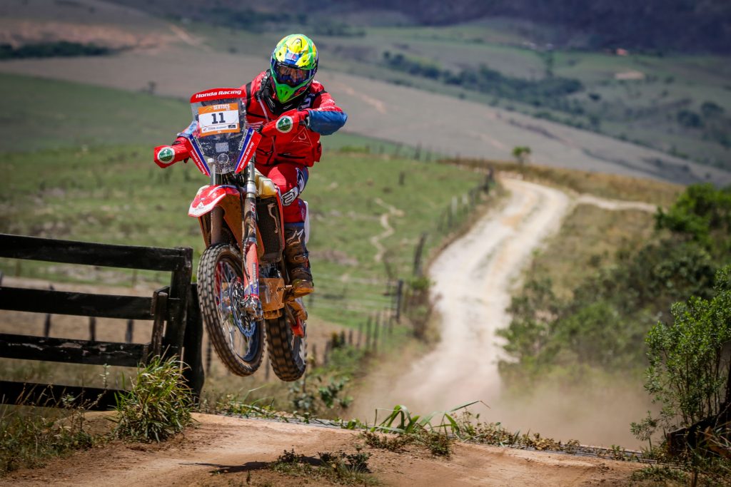 Bissinho Zavatti disputa final do Brasileiro de Rally Baja em Ara&ccedil;atuba (SP)