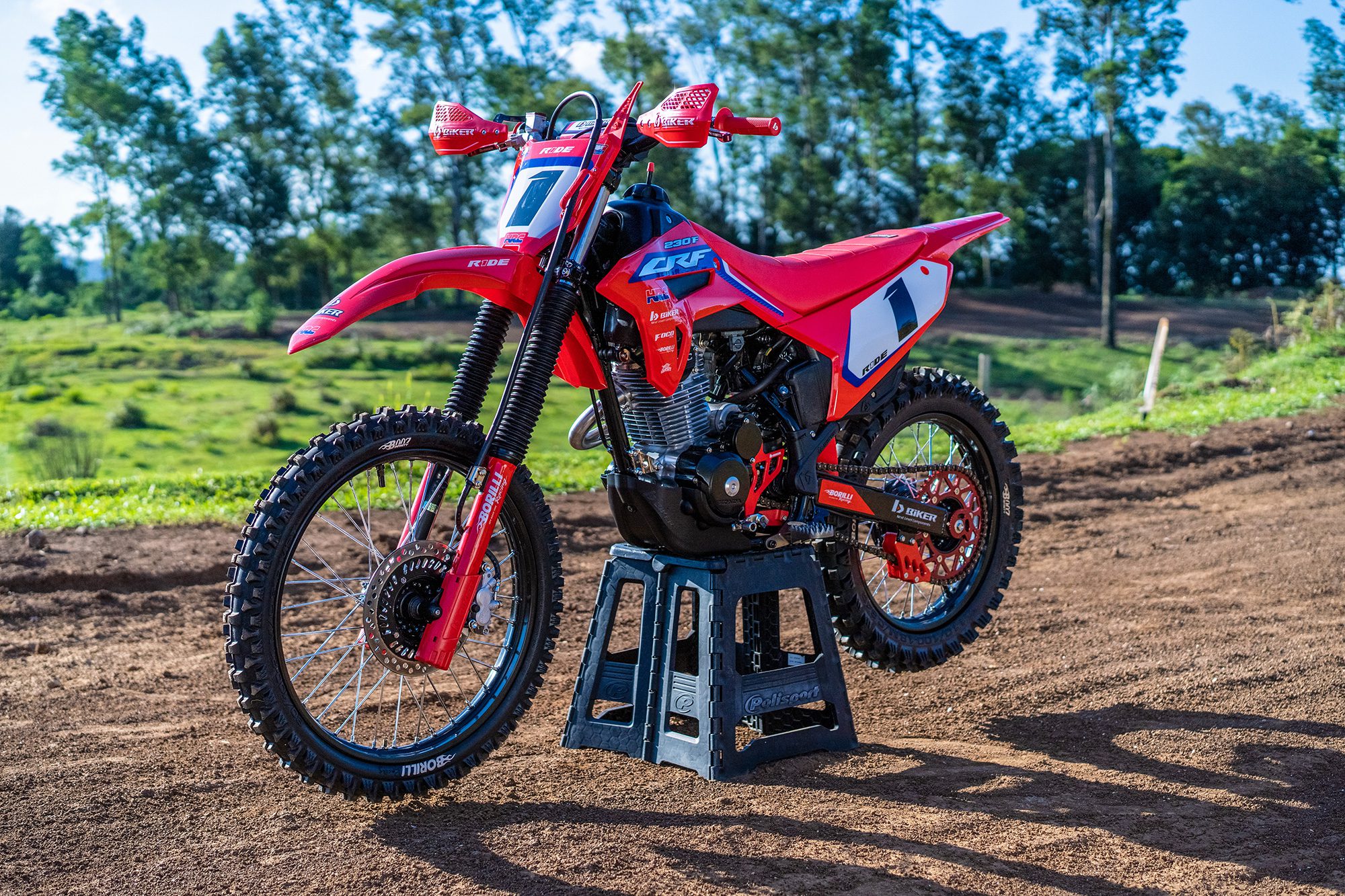 Biker Acessórios apresenta novo Kit Plástico R1DE para CRF 230 2021
