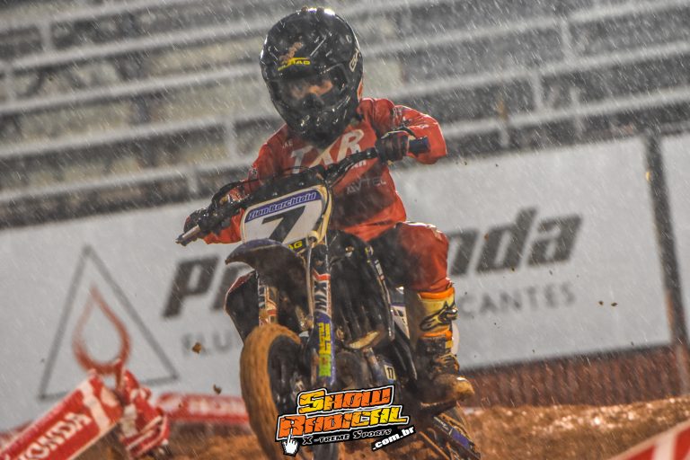 Zion Berchtold é campeão das 50cc no Arena Cross 2020