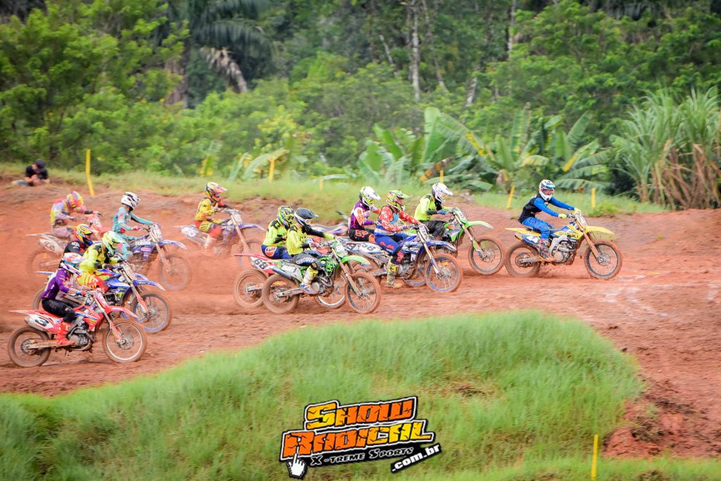 Primeiro dia da 5&ordf; edi&ccedil;&atilde;o da Copa VitaNat de Motocross