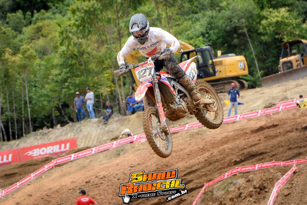 Honda Racing: Lucas Dunka &eacute; campe&atilde;o brasileiro de motocross na categoria MX2