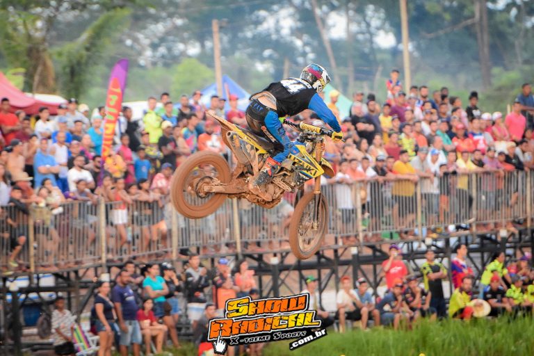 Primeiro dia da 5ª edição da Copa VitaNat de Motocross